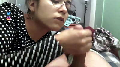 Ручная праца з аздабленнем у руках - шмат малака